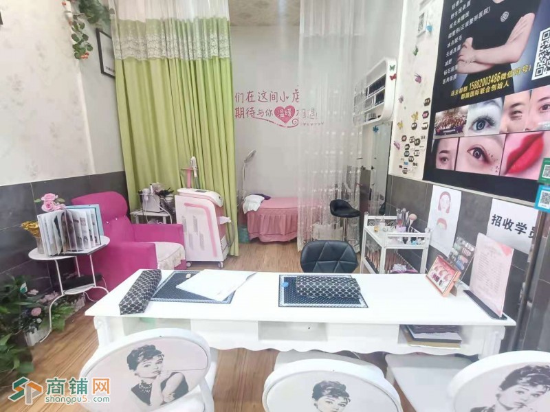 美甲美睫店转让  设备都带  整转图2