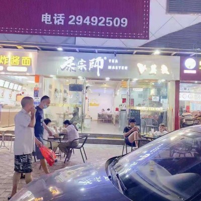 宝安区固戍万众百货门口奶茶店转让W