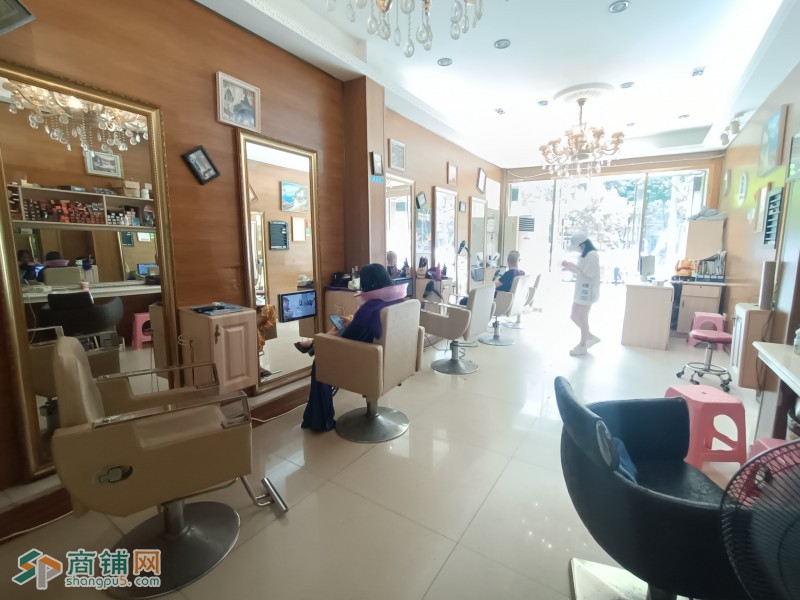 急转 理发店 人流量大  周围小区 只有一家理发店图3