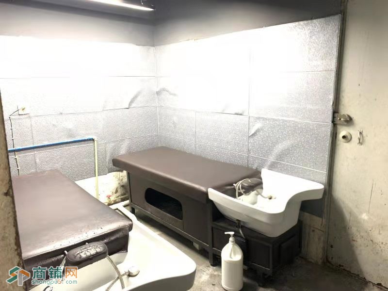 急转 理发店 人流量大  周围小区成熟图3
