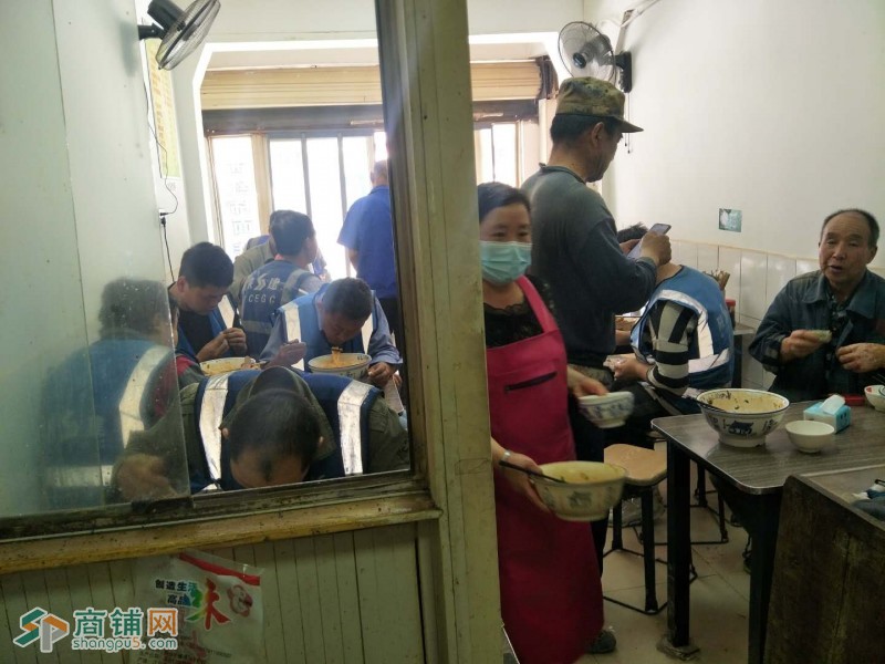 临近火车站，大明宫遗址公园，周围小区工地多图2