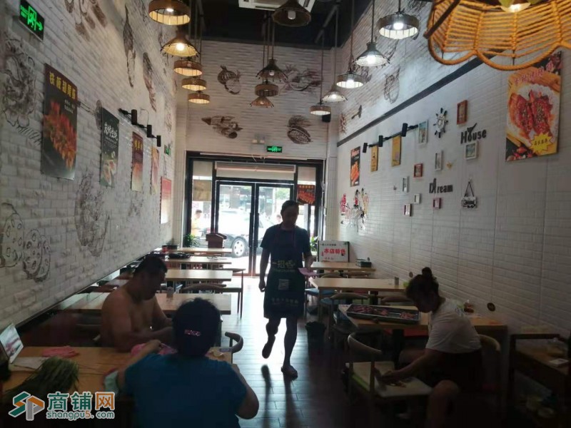 宝安区西乡地铁口一家人东北烧烤转让W图3