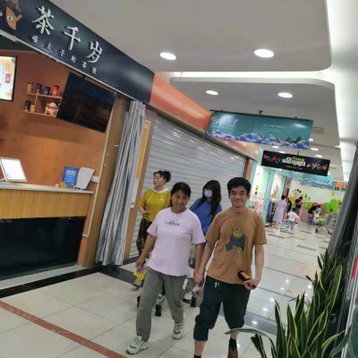 转让吴江区盛泽镇吉麦隆超市内店铺一间