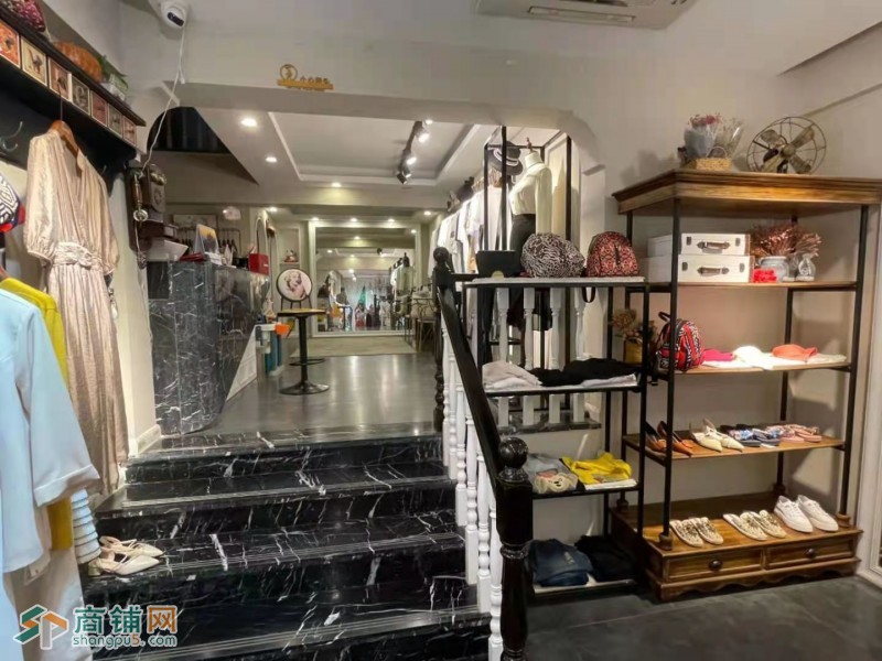龙岗区龙城街道服装店转让W图2