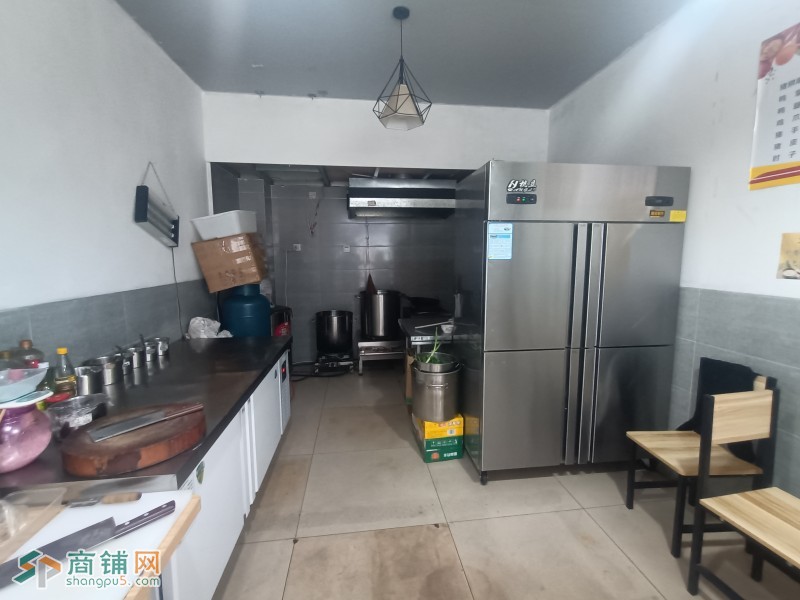 菜市场 旁边 店铺对面就是小区门口图2