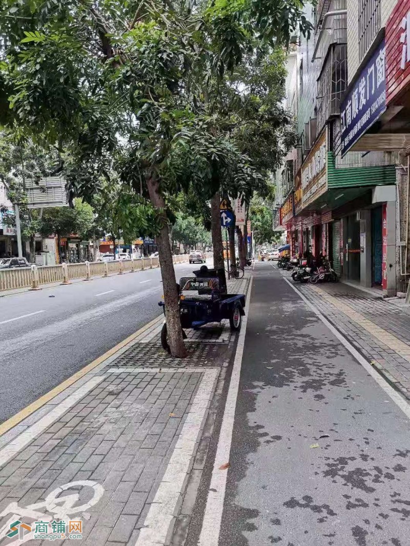 坪山区宝梓北路餐饮店转让W图2