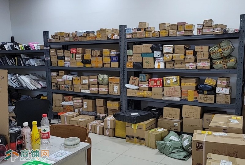 铁西快递驿站出兑转让图1