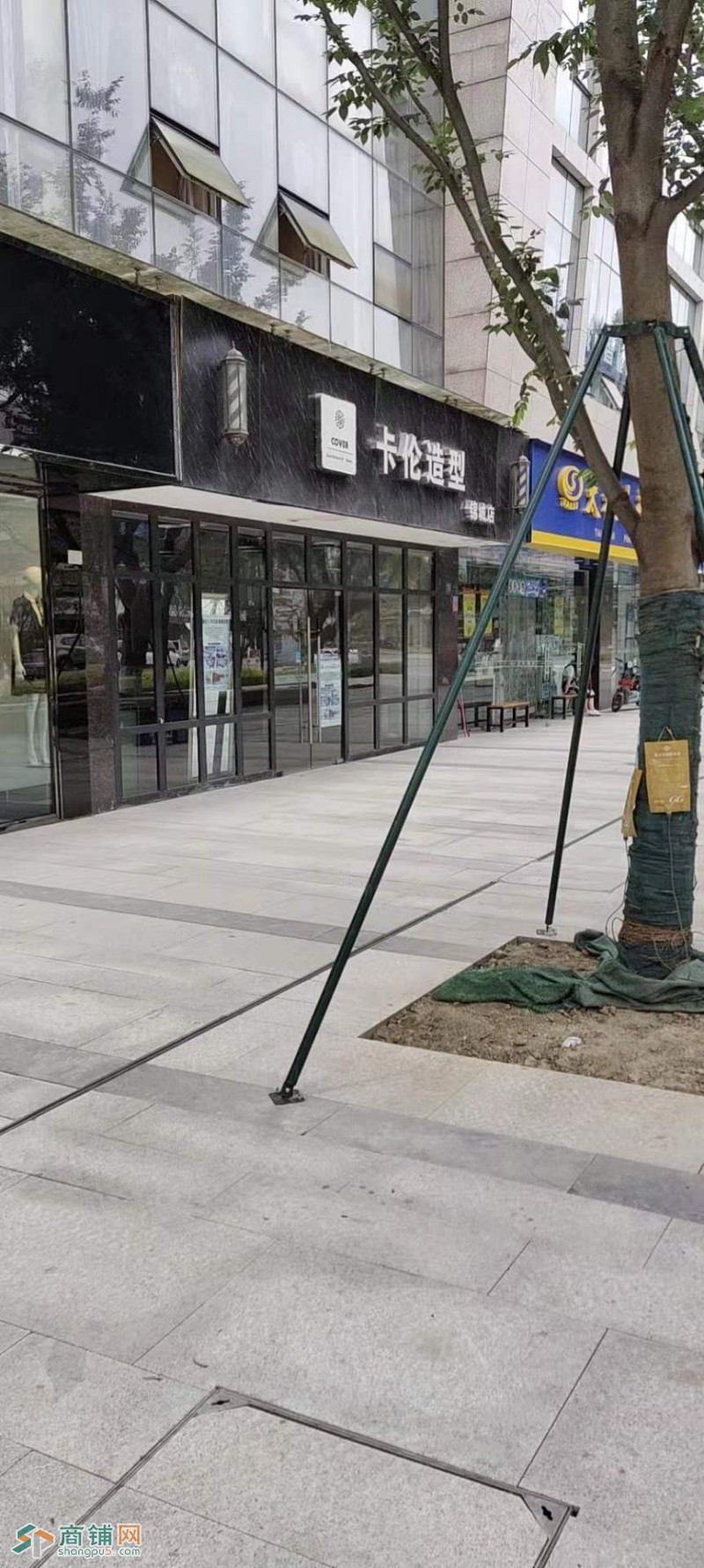 高新区临街旺铺转让图3