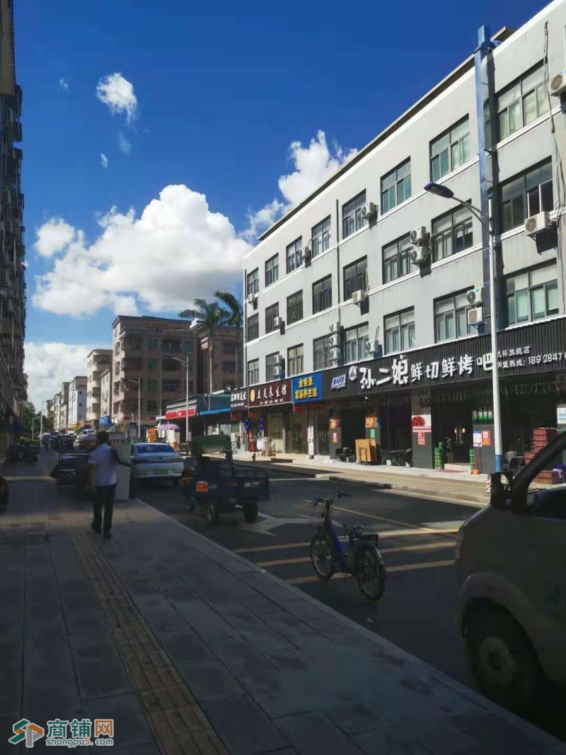 坪山区新东路夜宵街美发店转让W图3
