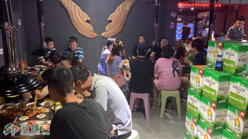网红店铺 烤肉店转让 价格合理人流量大图2