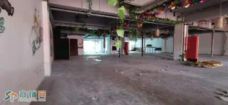 和邦大厦临街的店面出租，无转让.中介费，可重餐饮，拎包经营图3