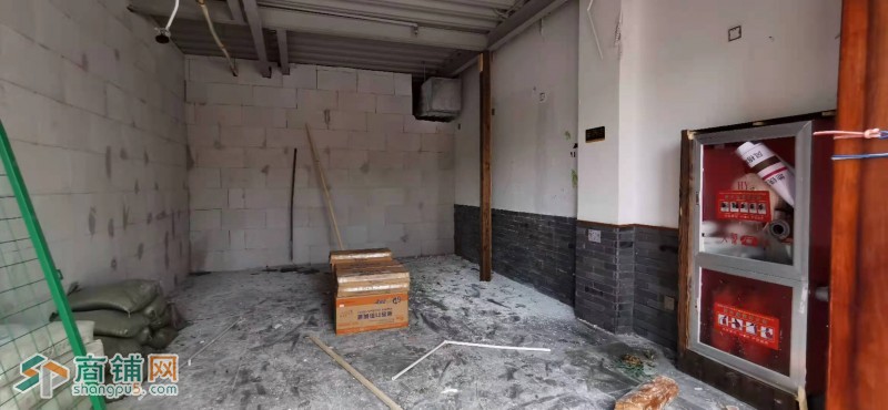 和邦大厦临街店面出租，无转让.中介费，可重餐饮，拎包经营图2