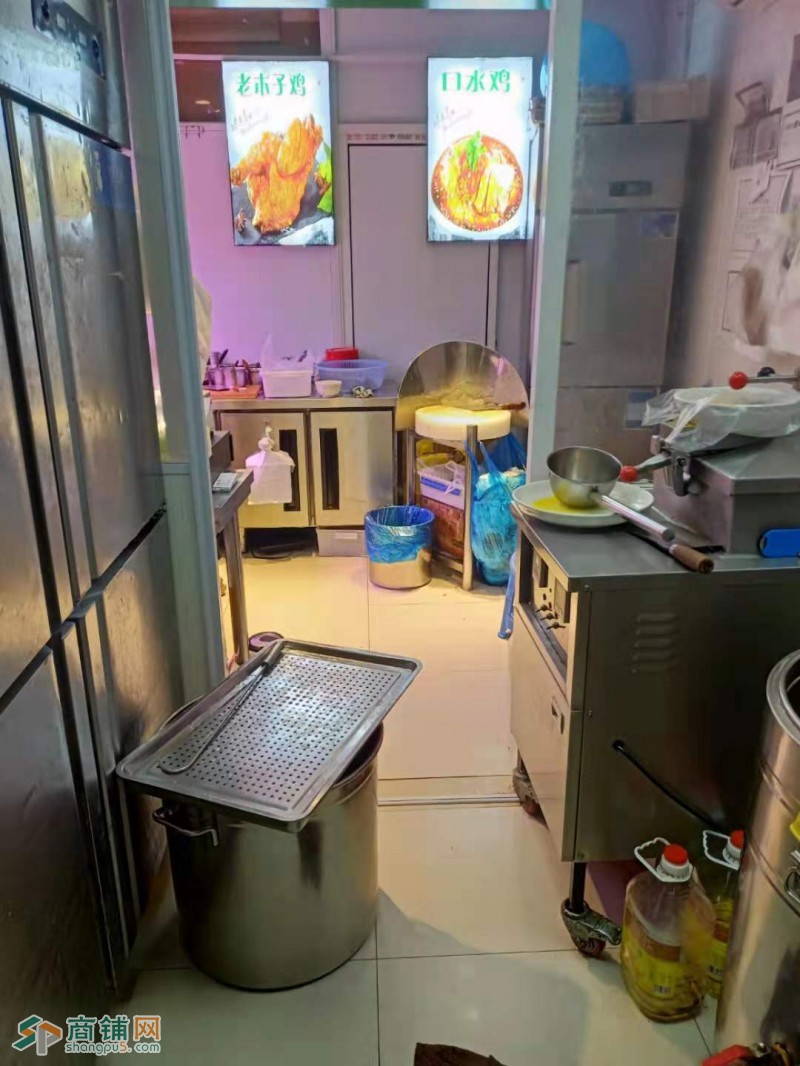 沿街且菜场进出口门店转让图2
