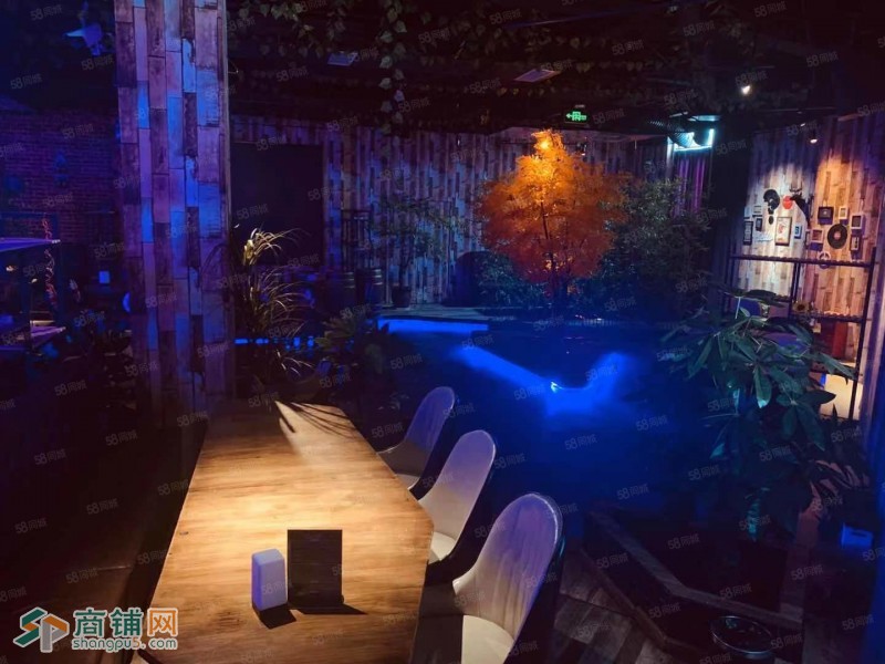 W新都区莱茵香街酒吧转让图2