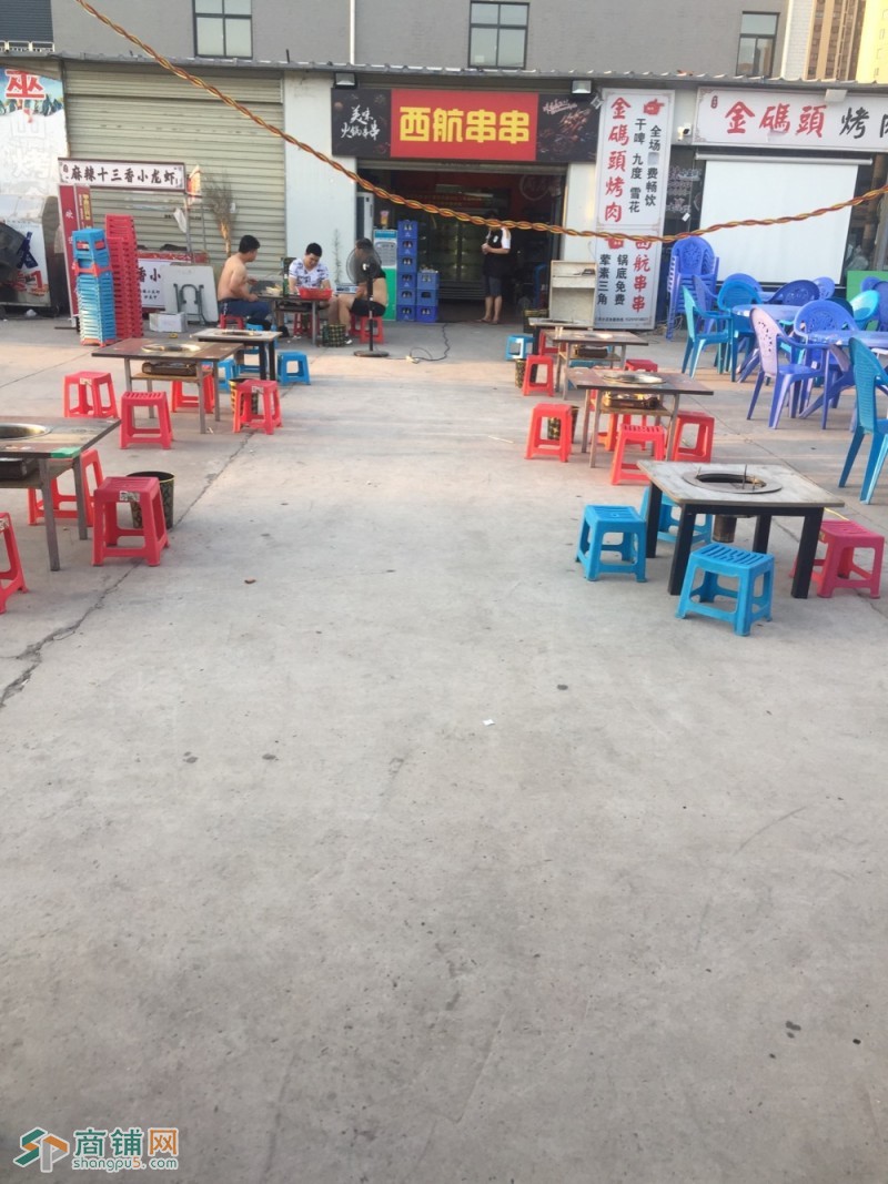 旺铺转让，门口大能摆十多张桌子，价格实惠，人流量密集图2