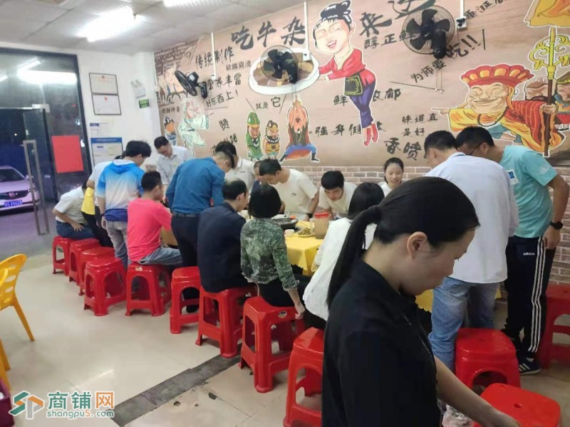 宝安石岩主街盈利餐饮店转让w图2