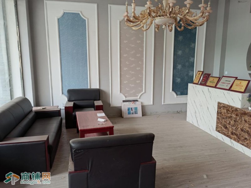 三间两层旺铺转让，日出东方卓越旁边图3