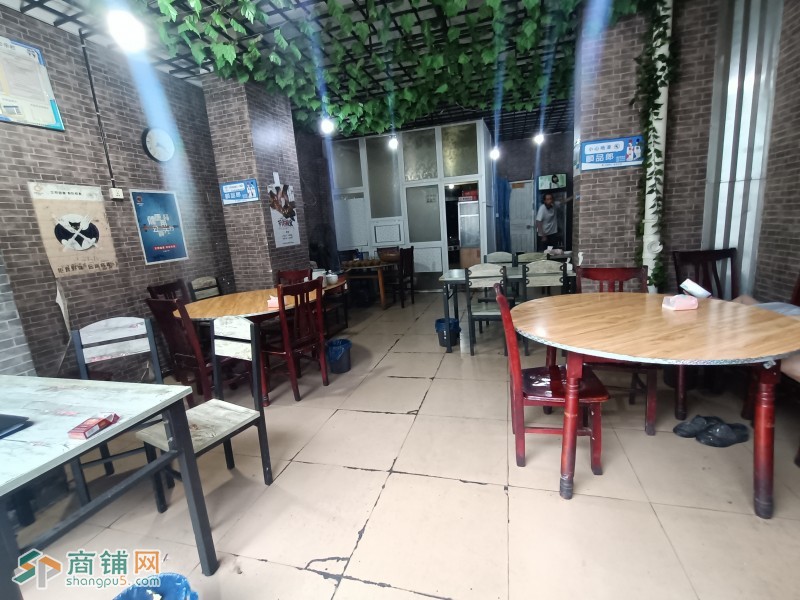 急转  菜市场餐饮店 人流量大 周围小区成熟图2