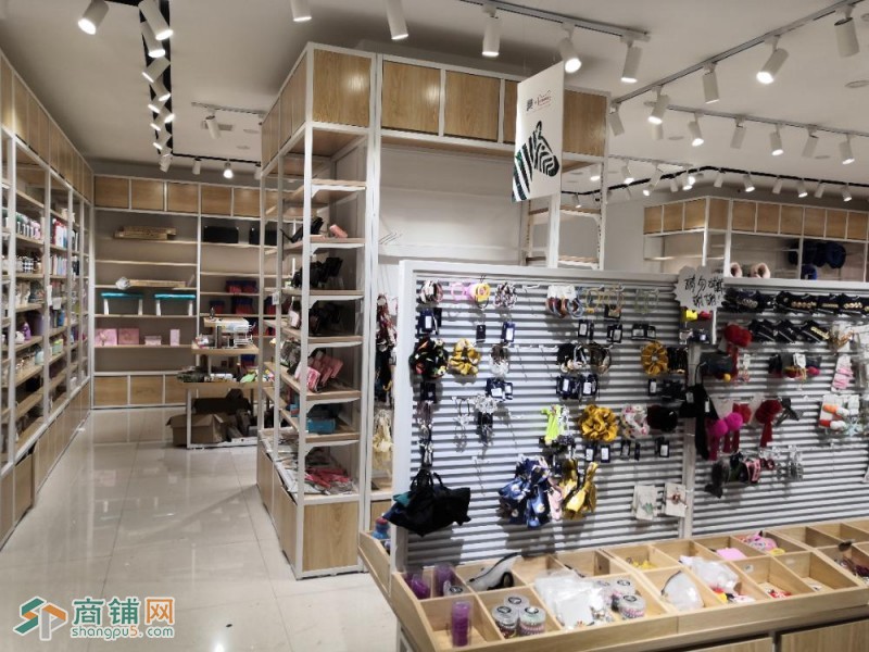 精品店转让图2