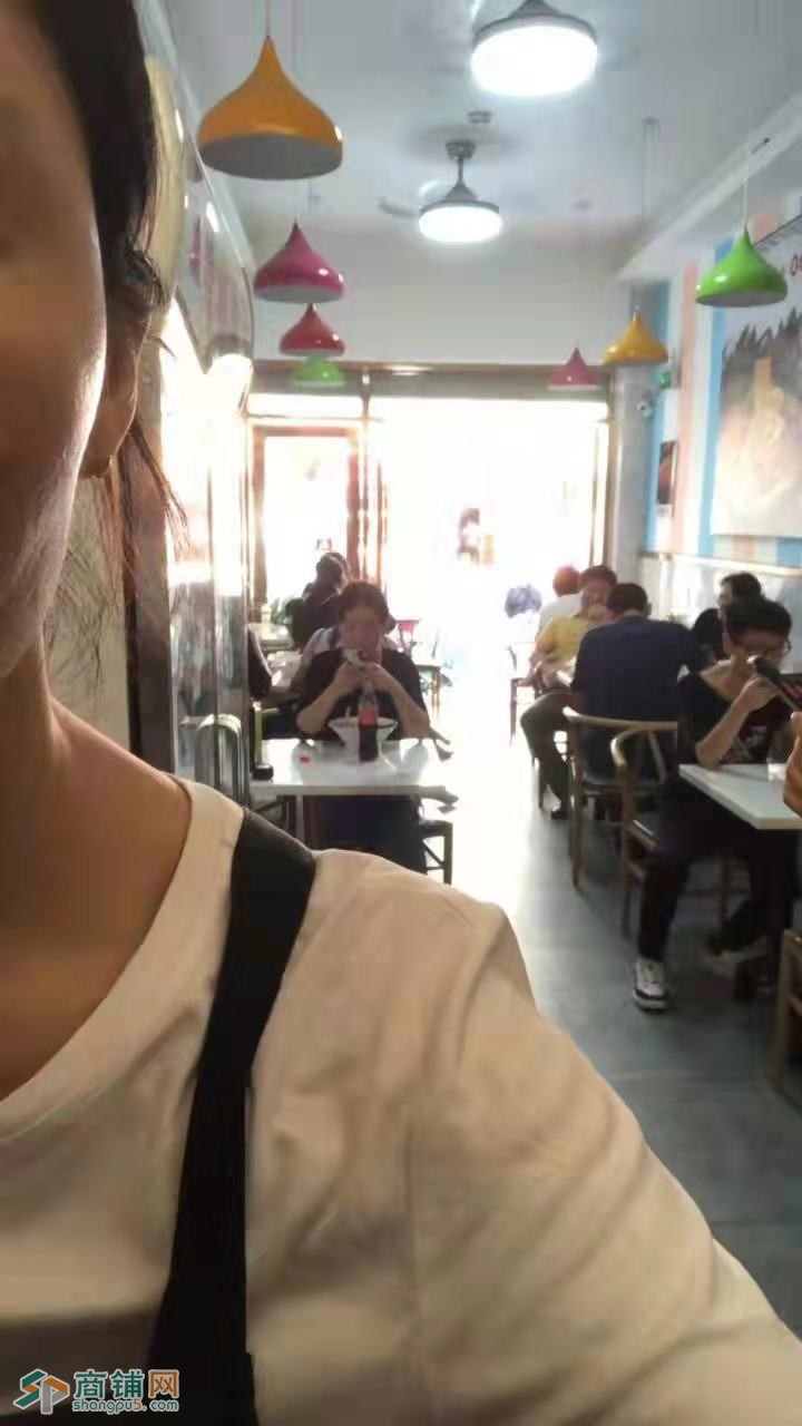 龙华地铁站盈利螺蛳粉店转让w图2