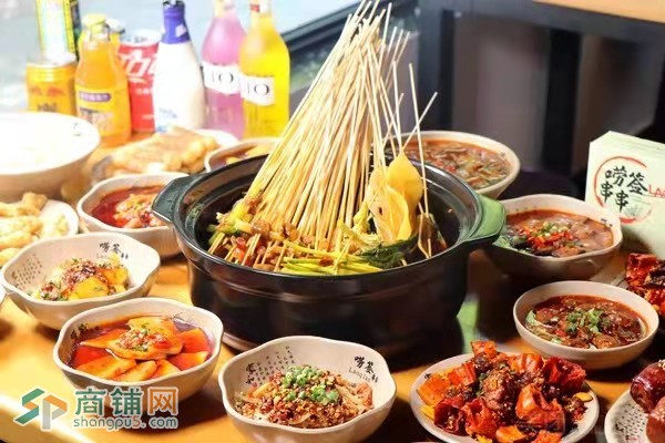 w转让 青羊餐饮一条街盈利串串店亏本转让  中介勿扰图3