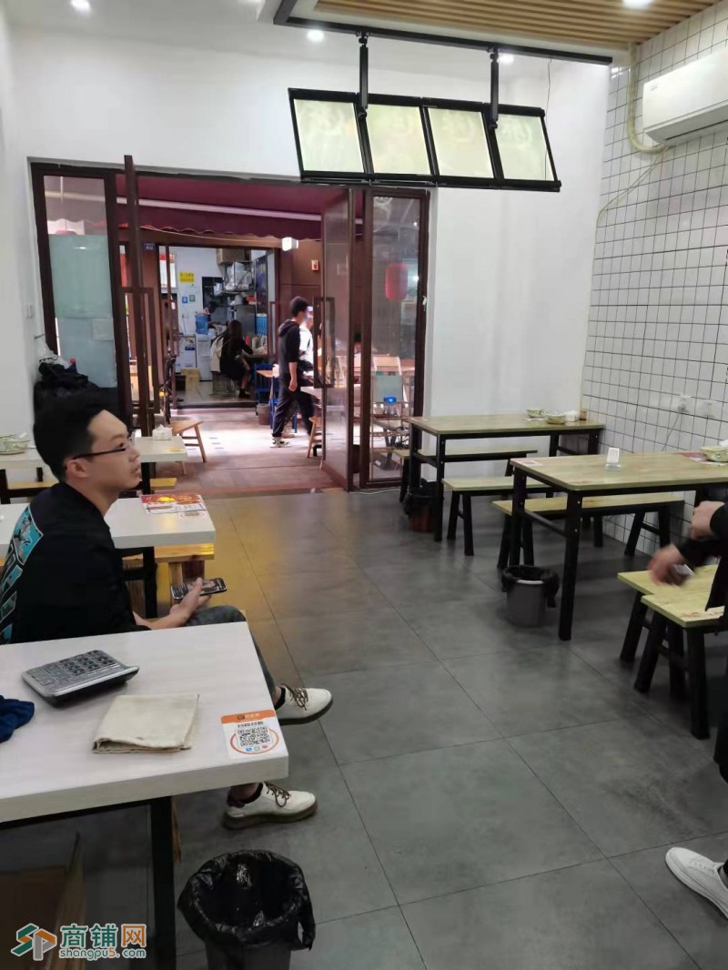 w 转让华宇广场内成熟盈利商铺  适合任何餐饮业态  中介勿扰图3