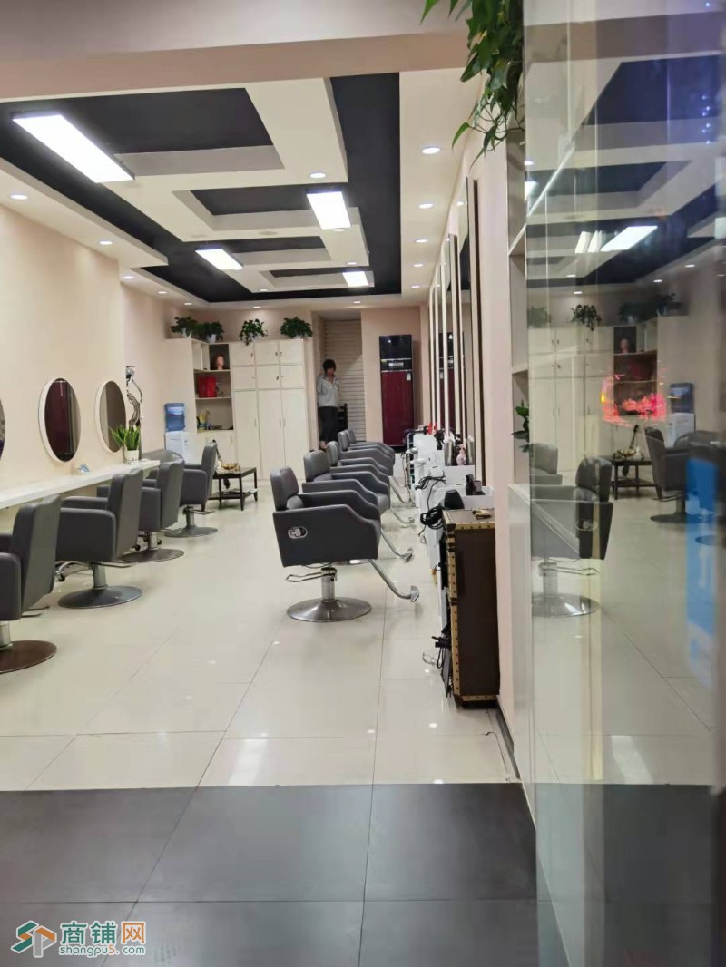 w盈利理发店挥泪转让图2