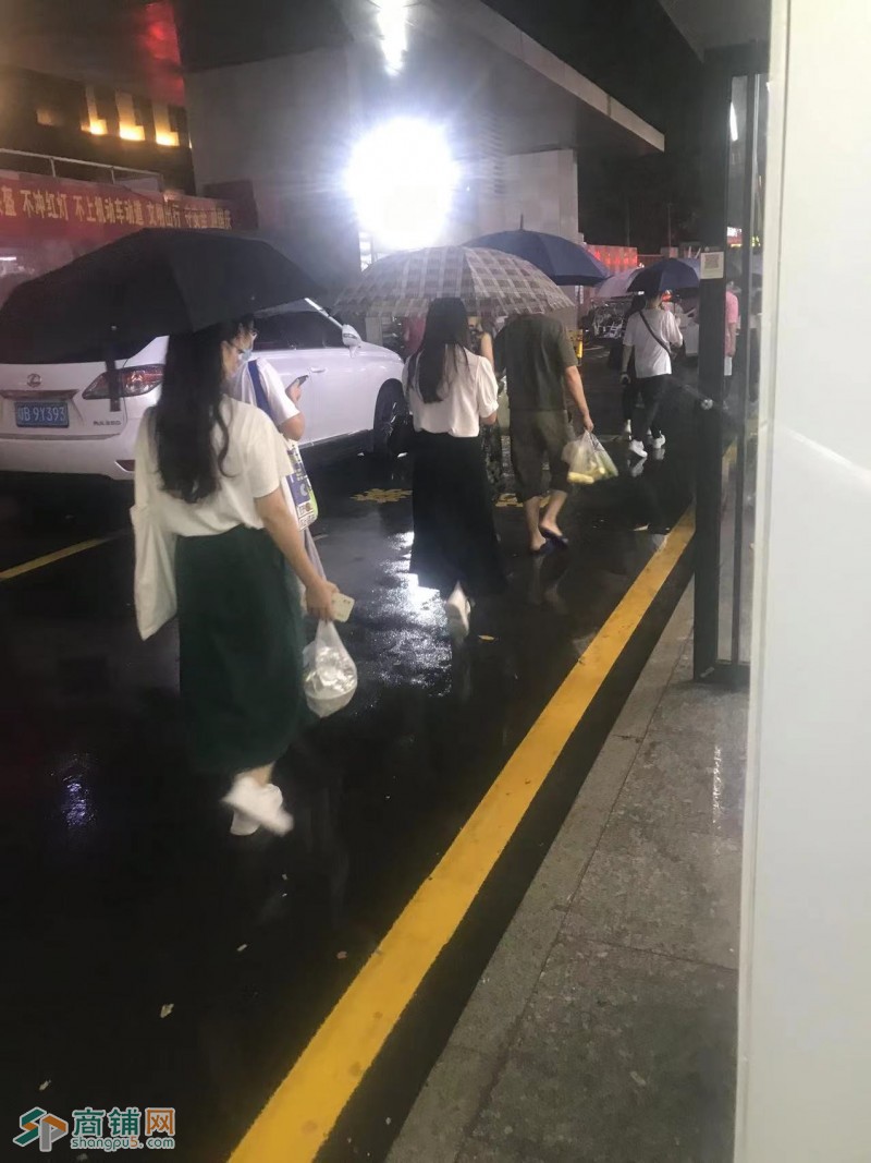 宝安区坪洲地铁站麻辣烫转让W图3