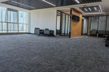 高新区 软件园旁 睿中心 238平精装修办公室出租 分户空调 交通便利