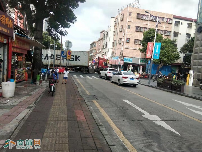 横岗六约百佳永乐购物广场盈利烧烤店转让W图2