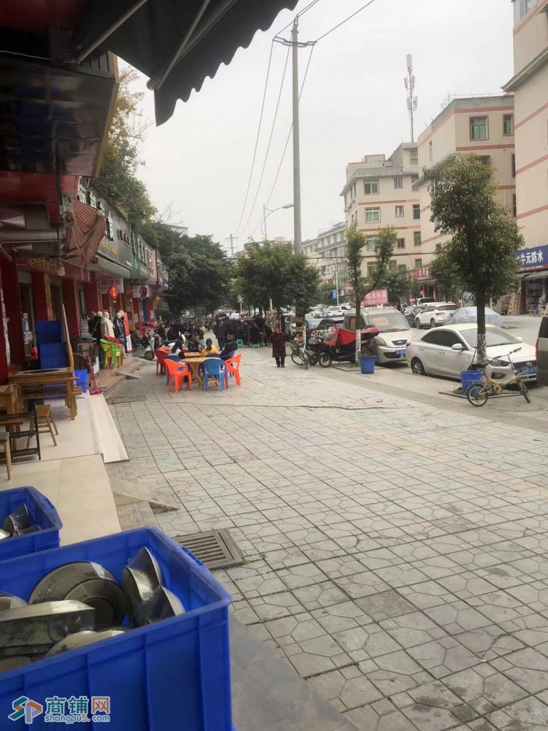 w转让  郫都品牌火锅店挥泪转让 中介勿扰图2