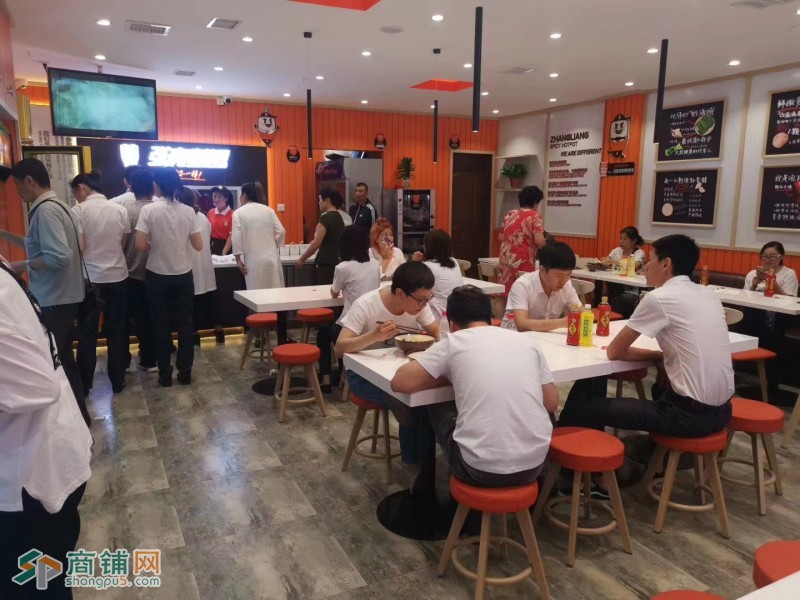 铁西区万象汇张亮麻辣烫出兑餐饮店出兑营业额6000+图2