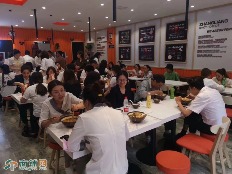 铁西区万象汇张亮麻辣烫出兑餐饮店出兑营业额6000+图3