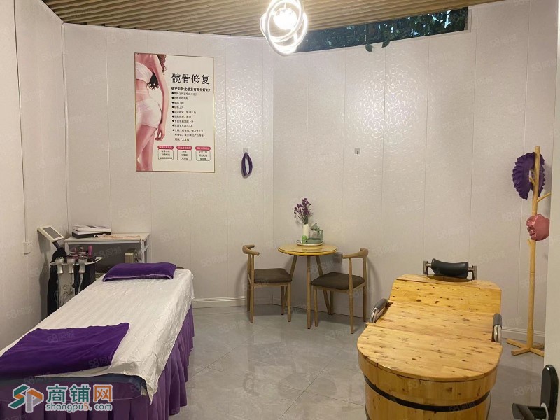 龙泉驿区万人小区菜市旁美容院转让(可空转）图2