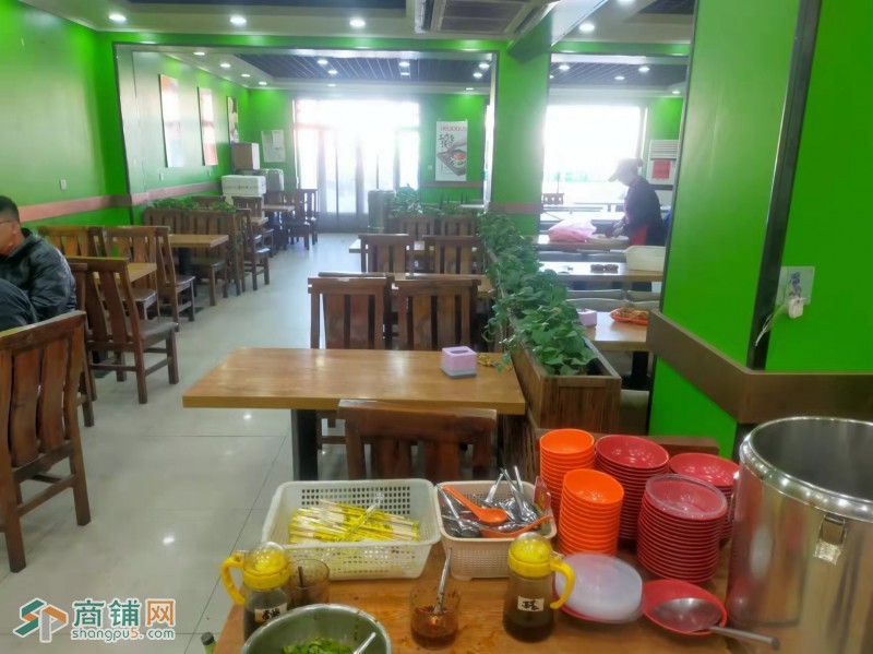 铁西区沈辽路387号330平大门脸旺铺转让图3