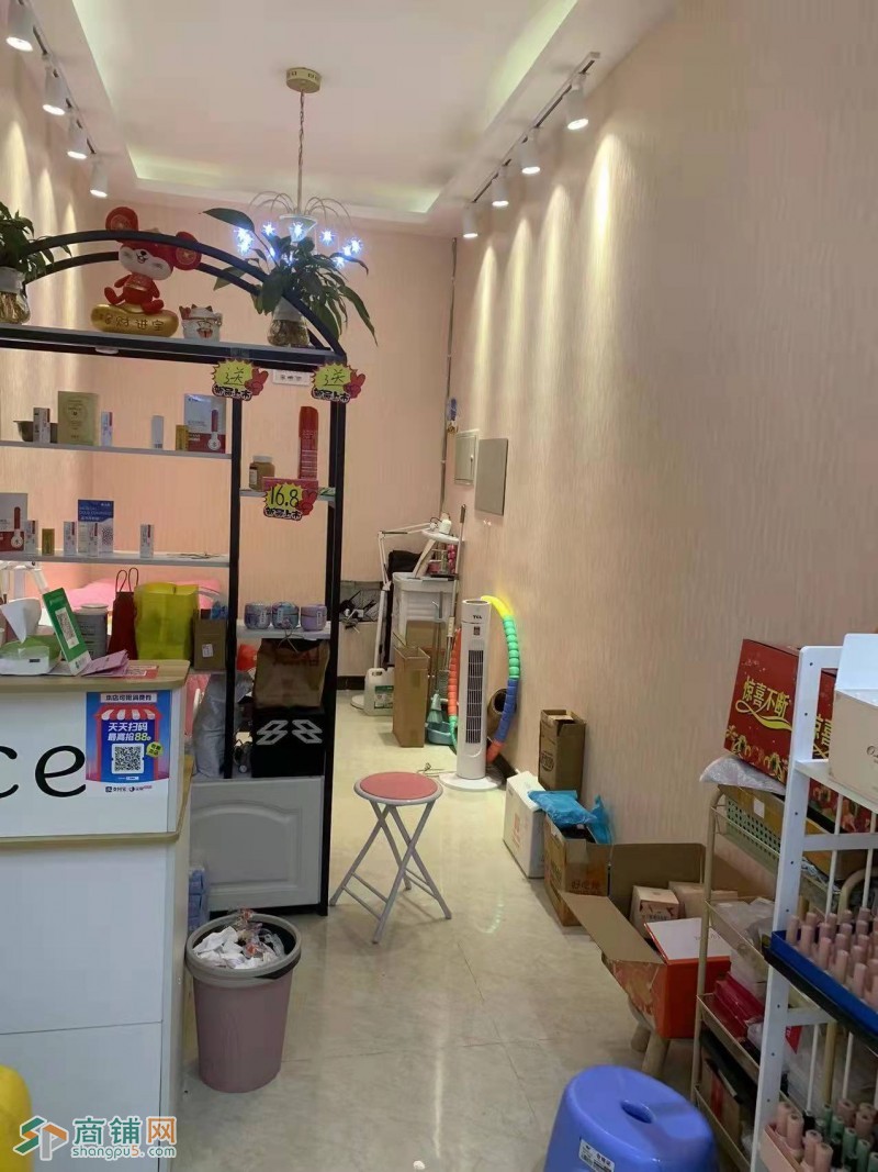 w转让 郫都创智南一路美甲店挥泪转让 中介勿扰图2