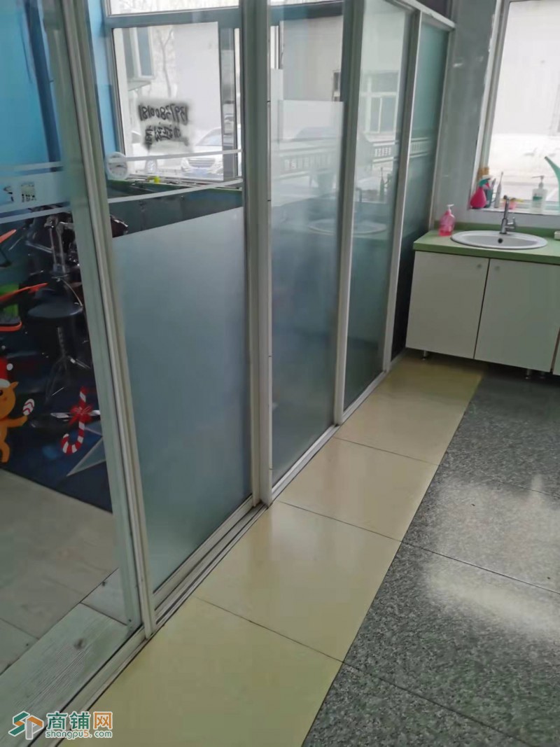 铁西区卫工南街一楼门市出租有后门无行业限制租金便宜图3