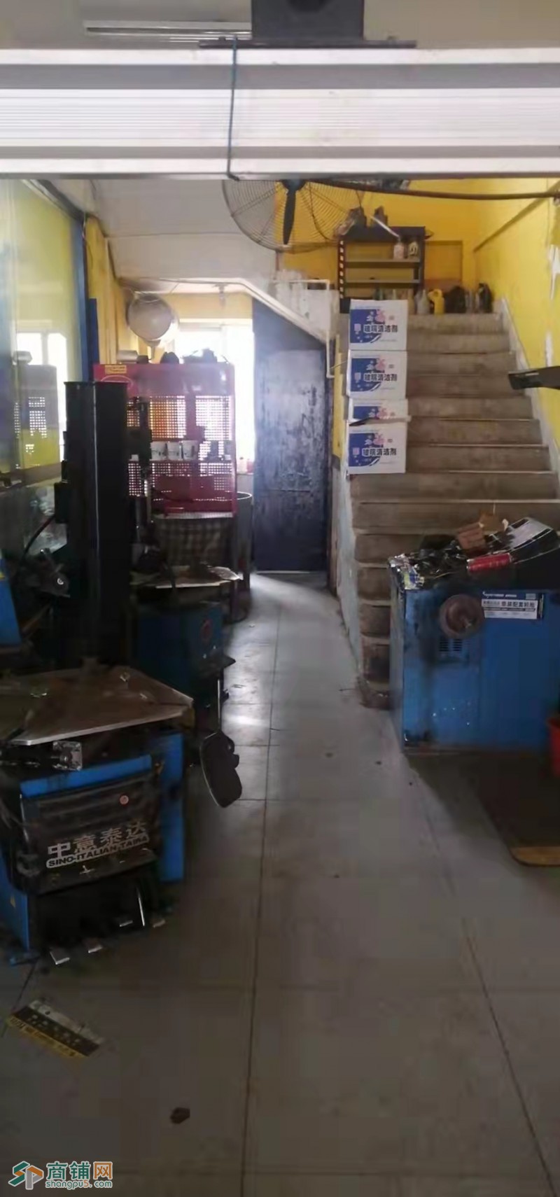 于洪区松山西路汽修轮胎店转让图2