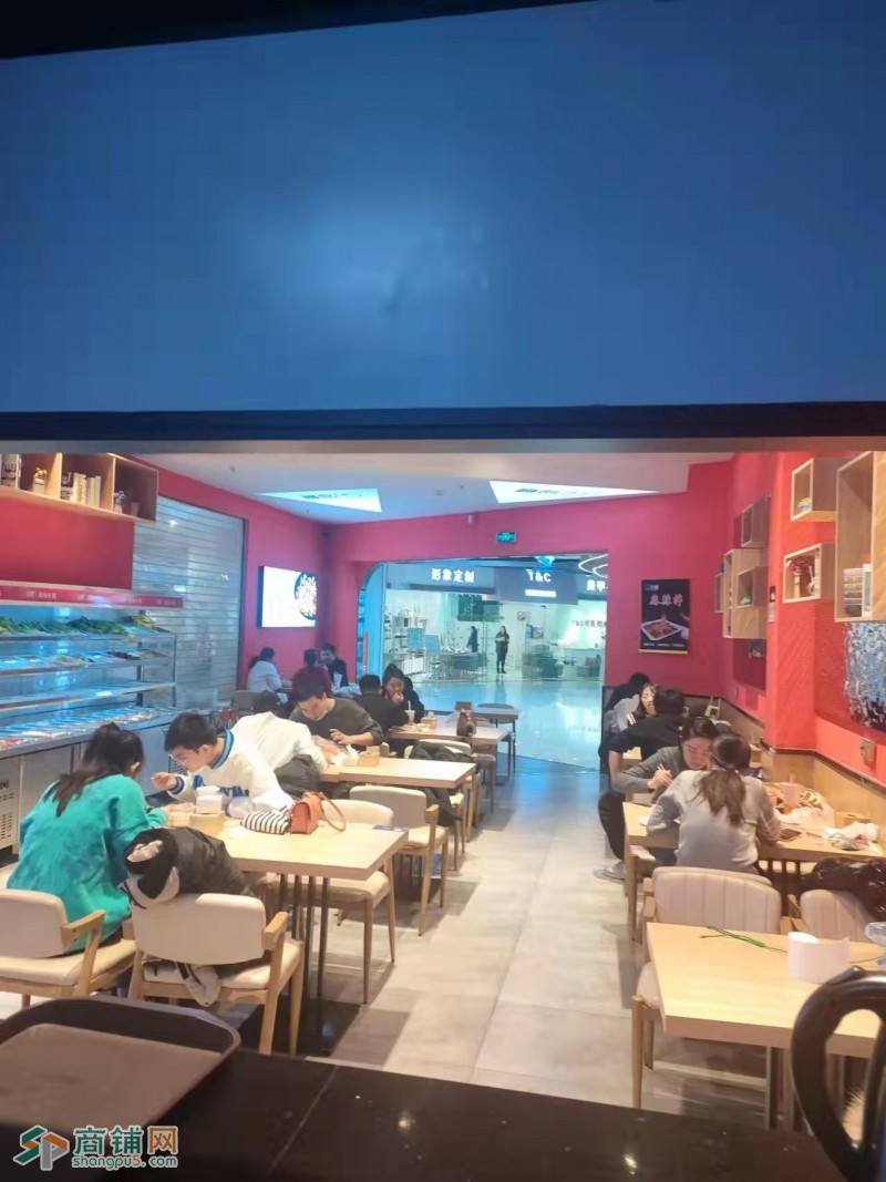 浑南万达广场麻辣香锅转让图3