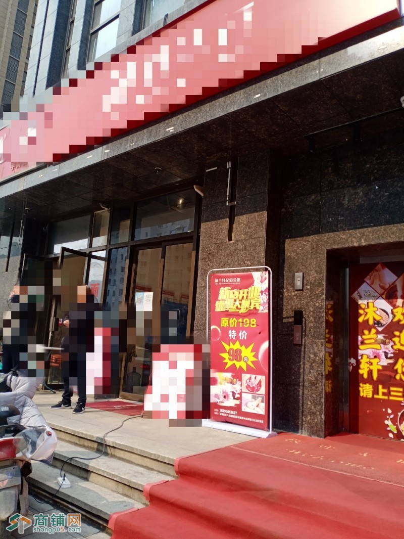 小区门口 住宅底商 90平行业不限图3