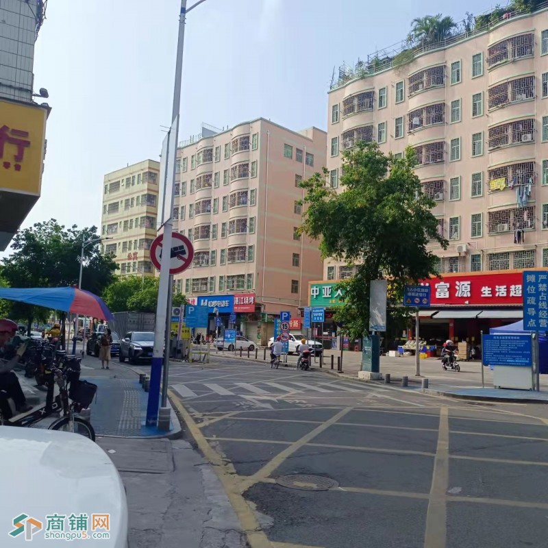 W坪山区浪尾路47号永合汽车美容店转让图3