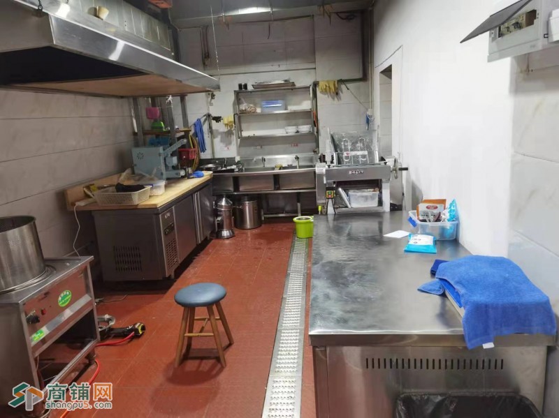 W成华临街繁华区域商铺低价转让图3