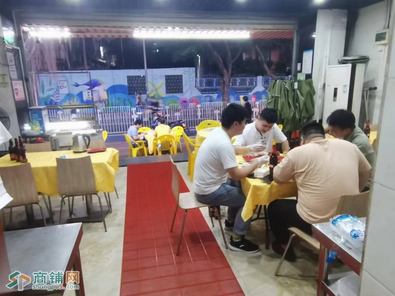 W宝安区新乐街1号七月烧烤龙虾鸡煲图2