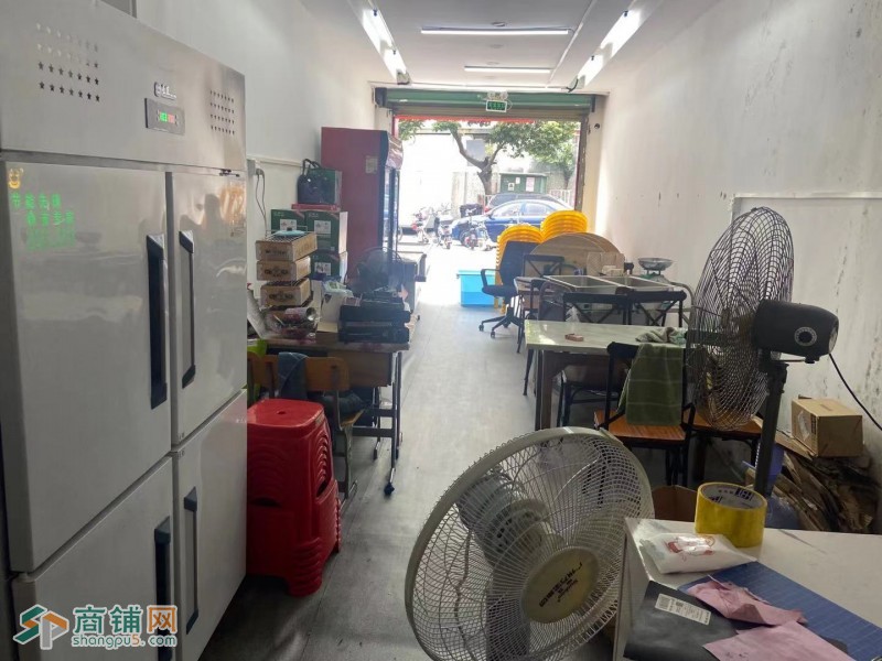 W龙岗六约大嘴烧烤涮旺铺转让图3