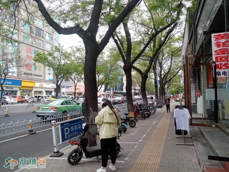 长治市英雄中路供销旁正街门面（免费送库房）图2