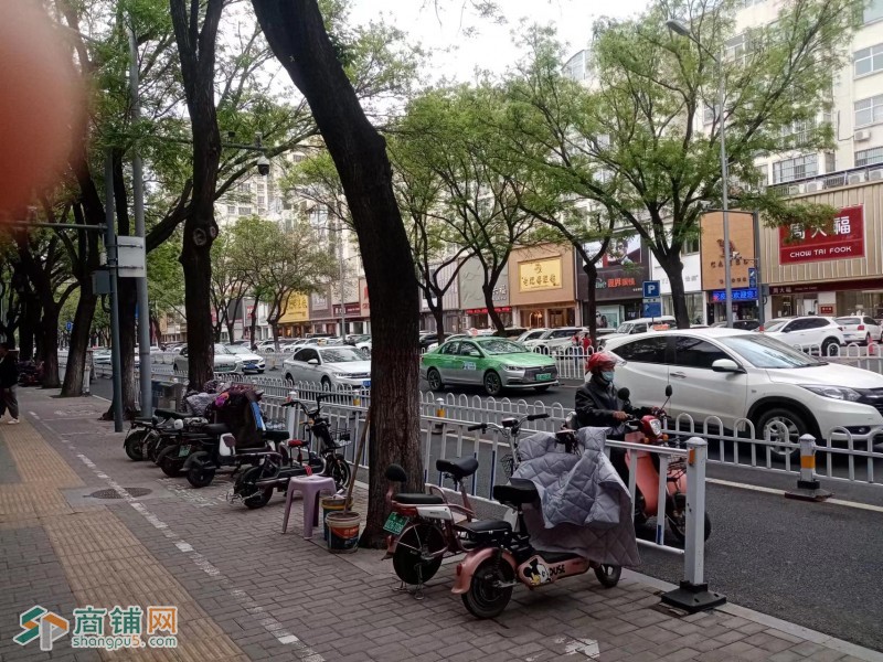 长治市英雄中路供销旁正街门面（免费送库房）图3
