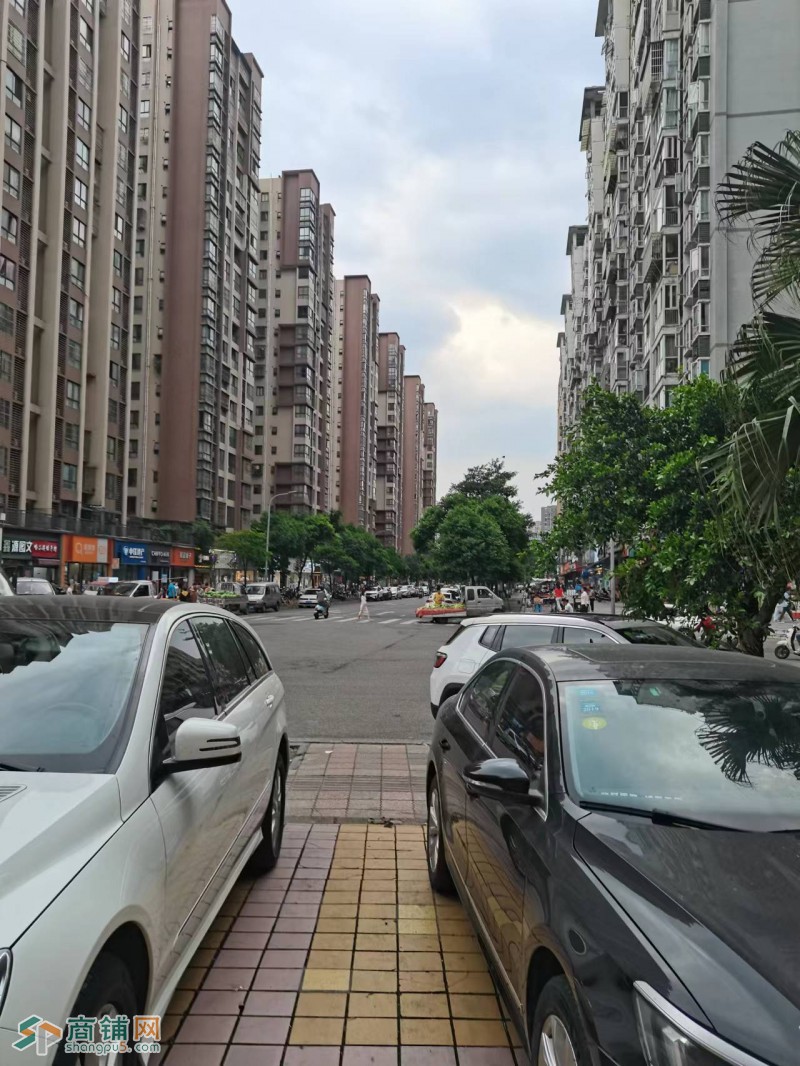 w转让 品牌盈利快餐店挥泪转让 中介勿扰图3