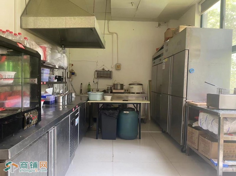 西安未央凤城六路食汇外卖街区(凤六店)A10档口转让图3