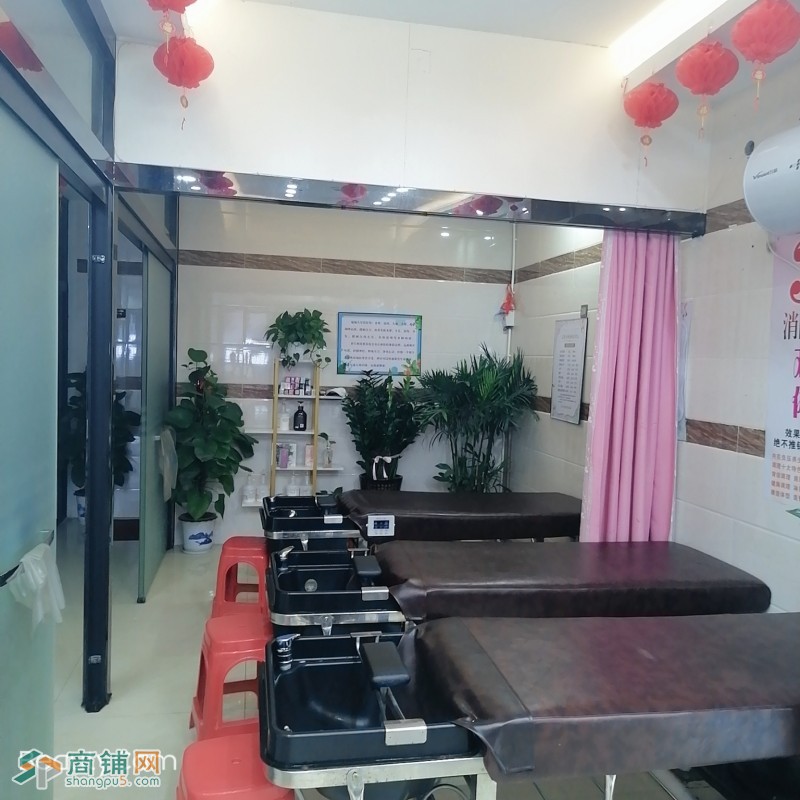 W诗美护肤造型旺铺转让图2