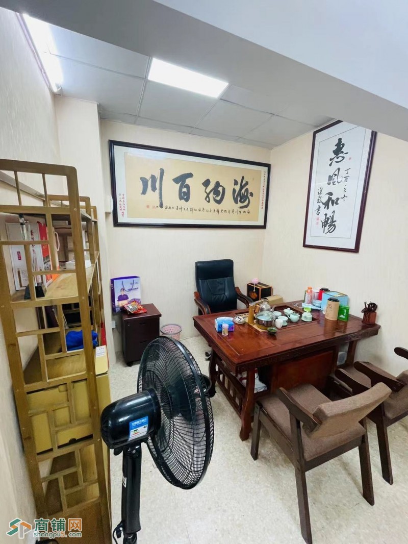 龙华位置贼好精装修旺铺转W图3